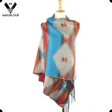 Последний многоцветный шарф из жаккардового ацтекского шарфа